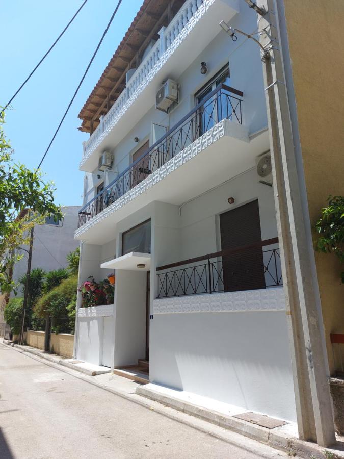Crystal Home Near Airport Artemida  Ngoại thất bức ảnh