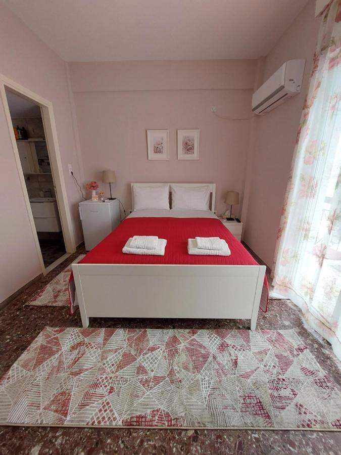 Crystal Home Near Airport Artemida  Ngoại thất bức ảnh