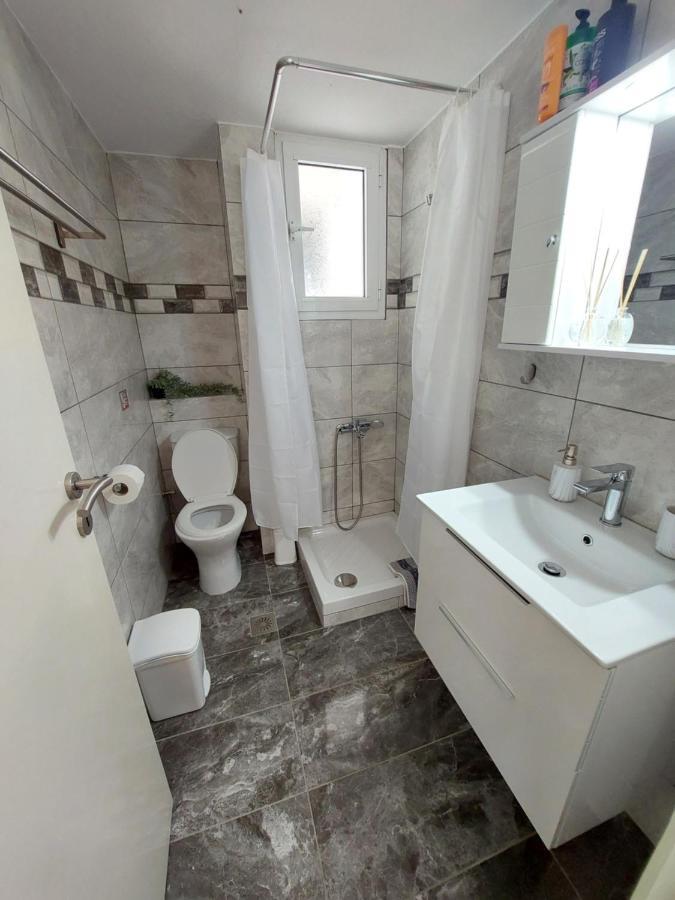 Crystal Home Near Airport Artemida  Ngoại thất bức ảnh