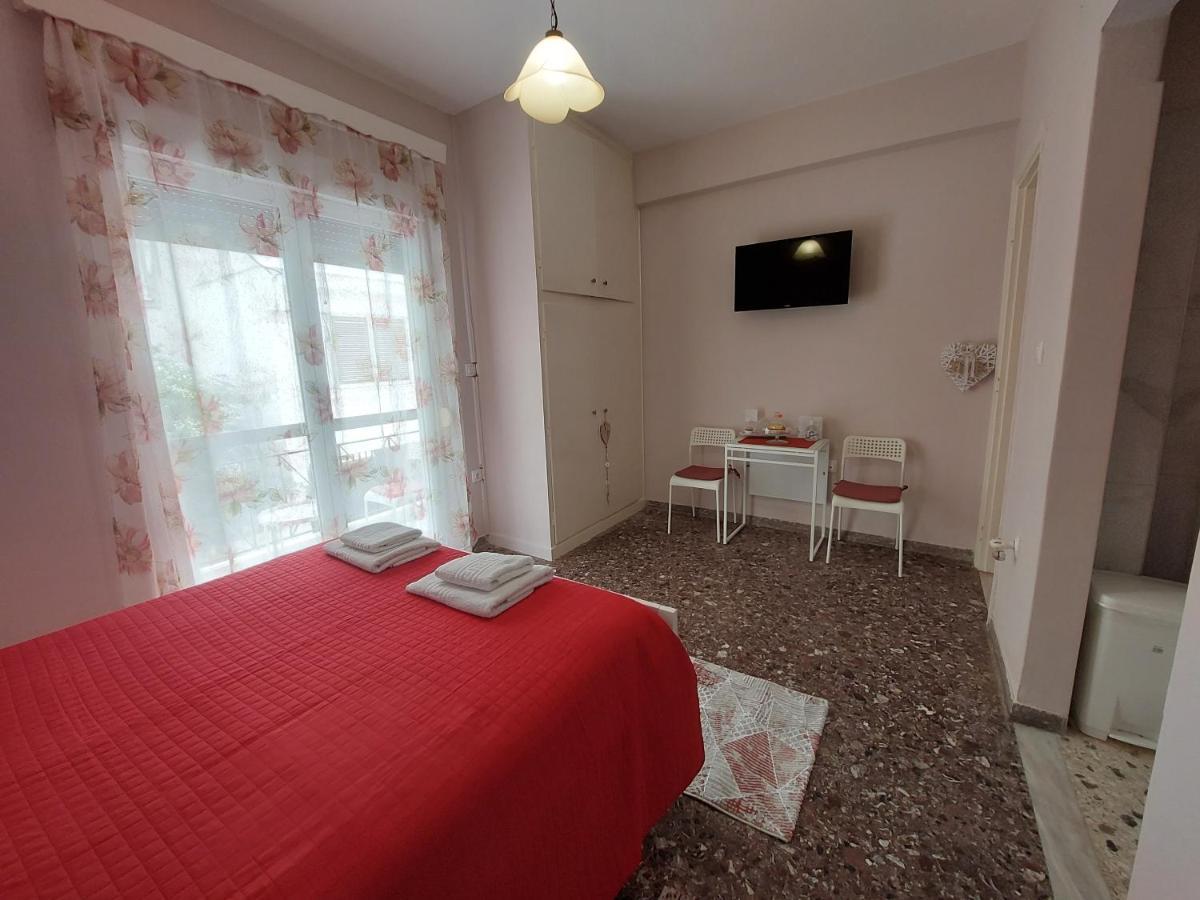 Crystal Home Near Airport Artemida  Ngoại thất bức ảnh